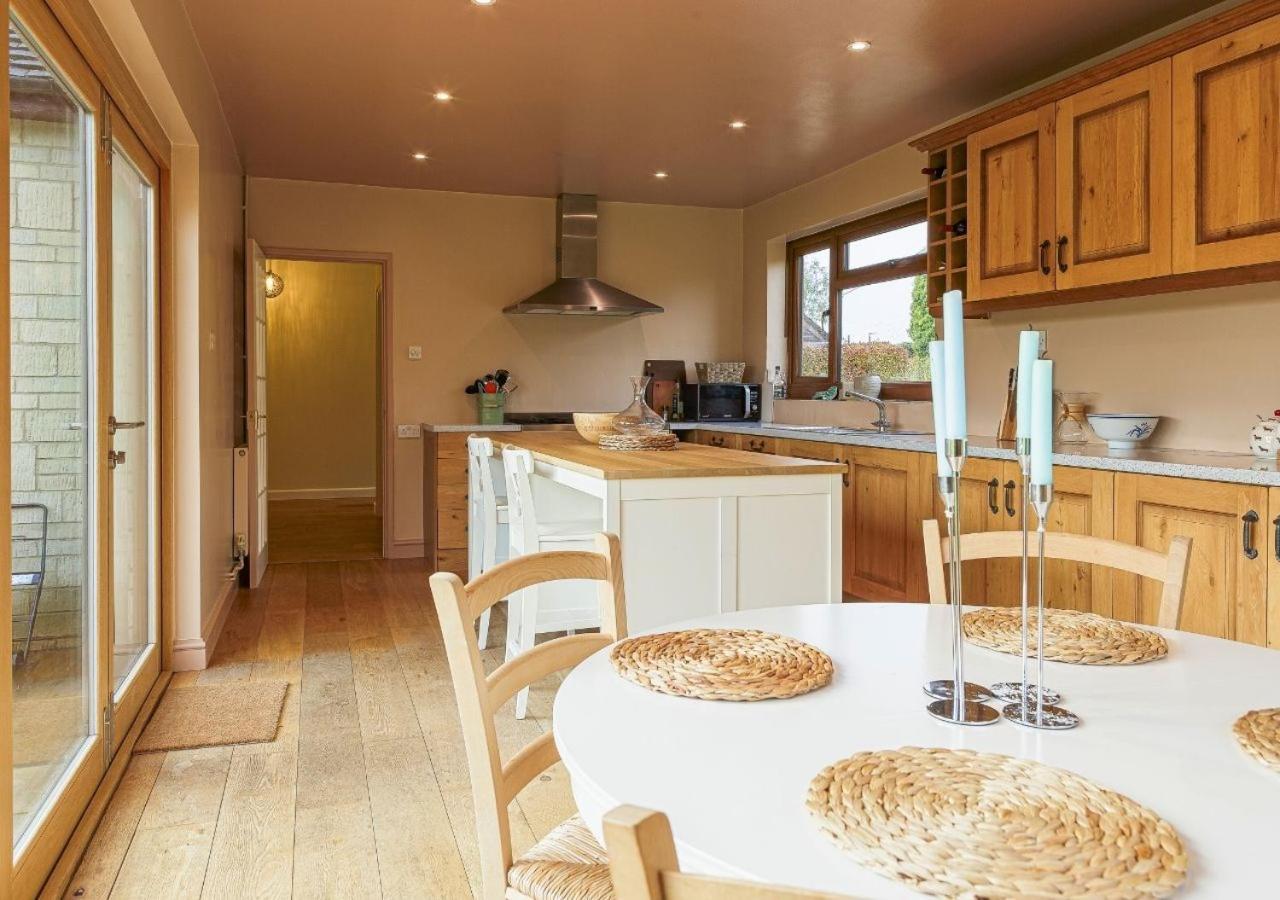 Charming 3Bd Cotswolds Family Retreat Villa Bourton-on-the-Water Exterior photo